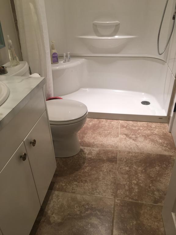 Ashling Cottage Qualicum Beach Zimmer foto