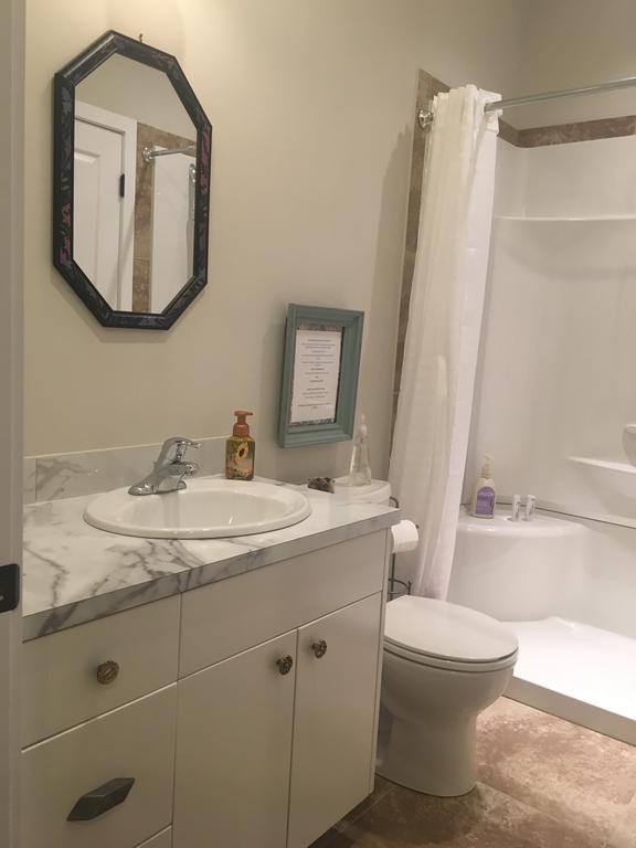 Ashling Cottage Qualicum Beach Zimmer foto